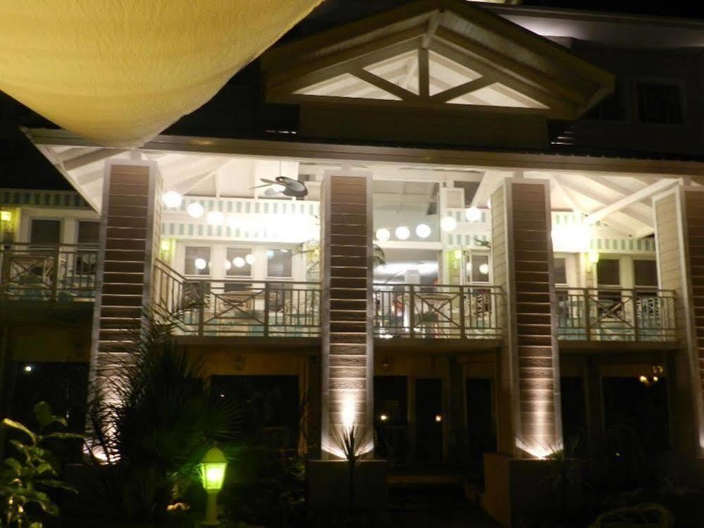 Club House Hotel วิญาการ์ลอสปาซ ภายนอก รูปภาพ