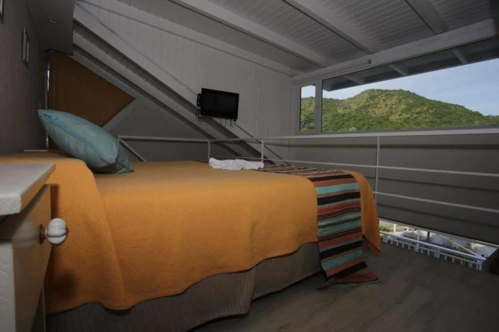 Club House Hotel วิญาการ์ลอสปาซ ภายนอก รูปภาพ