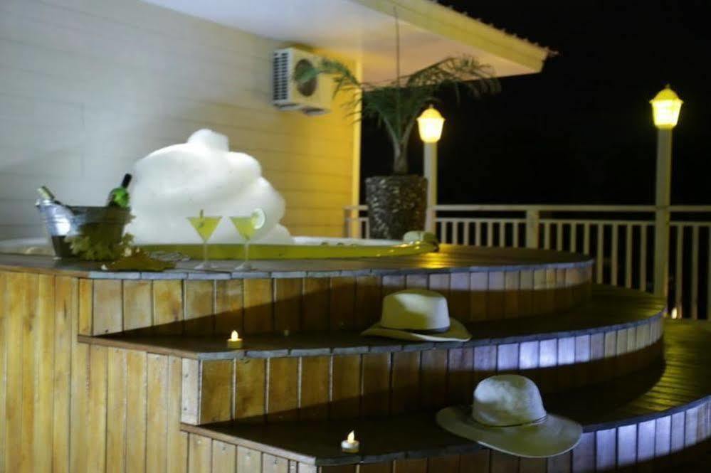 Club House Hotel วิญาการ์ลอสปาซ ภายนอก รูปภาพ